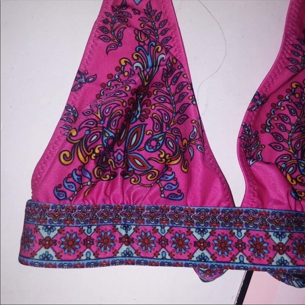 Vibrate Bikini Top - Picture 2 of 7